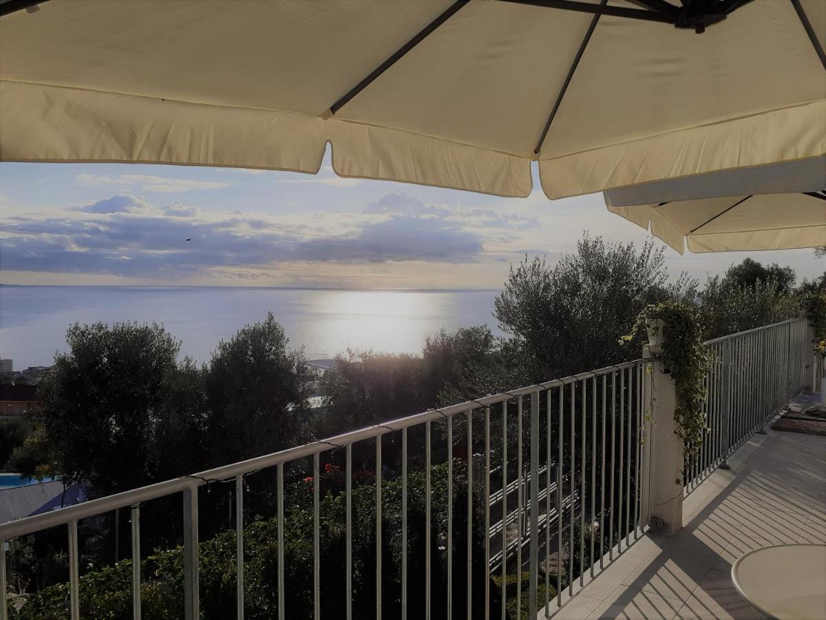 Villa Infinity ∞ Santa Teresa Di Riva Bagian luar foto