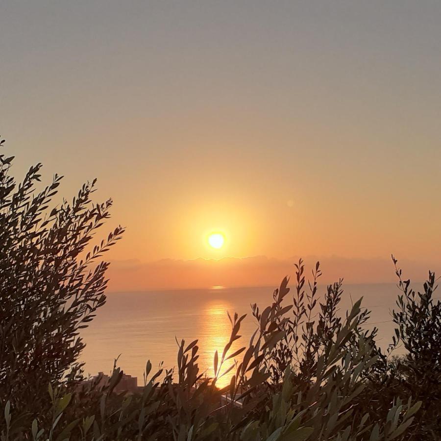 Villa Infinity ∞ Santa Teresa Di Riva Bagian luar foto